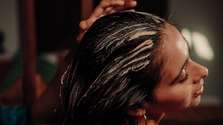 Why a Prewash Hair Treatment Is a Better Alternative to Hair Oil